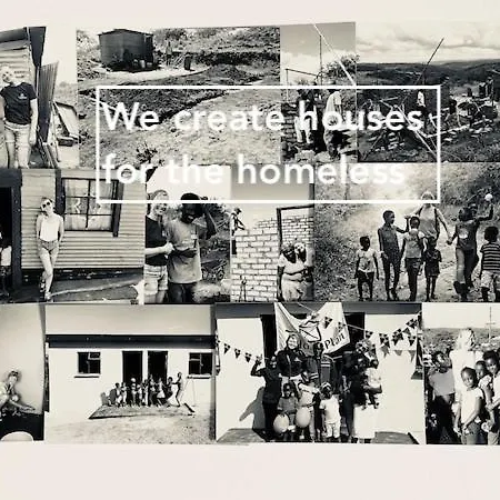 Joyjoyjoy The Black Beauty Ecolicious In A Canal House With French Balcony With View On The Canals Penzion