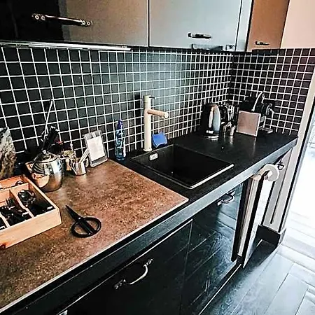 Joyjoyjoy The Black Beauty Ecolicious In A Canal House With French Balcony With View On The Canals Guest house 4*