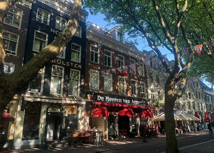 Pensjonat Joyjoyjoy The Black Beauty Ecolicious In A Canal House With French Balcony With View On The Canals 4*