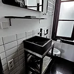 Vendégház Joyjoyjoy The Black Beauty Ecolicious In A Canal House With French Balcony With View On The Canals 4*