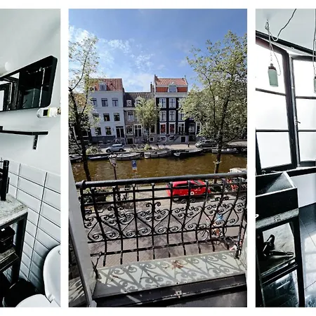 Joyjoyjoy The Black Beauty Ecolicious In A Canal House With French Balcony With View On The Canals Maison d'hôtes Amsterdam